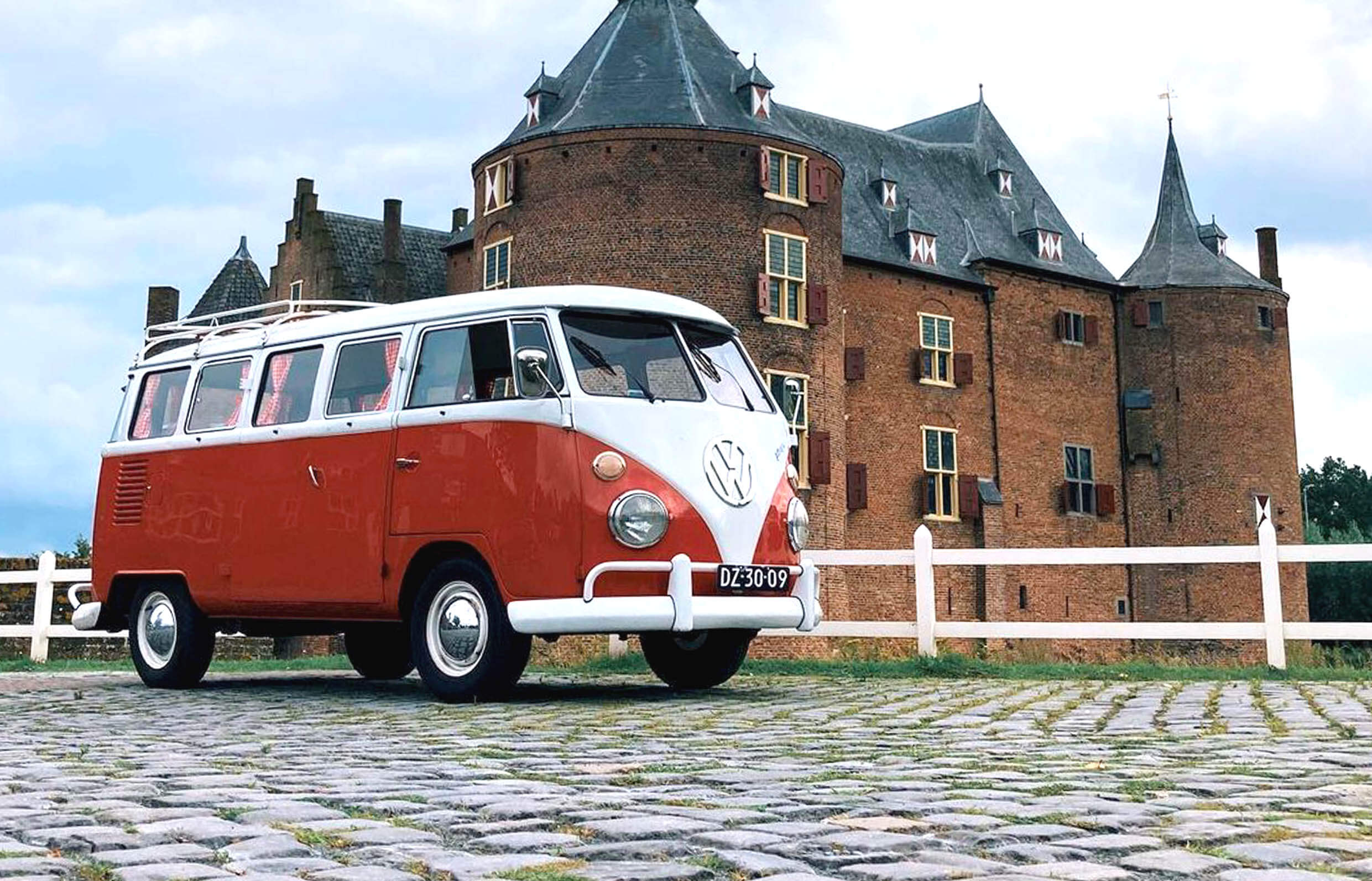 DVWB Header slider T1 RED VELVET1