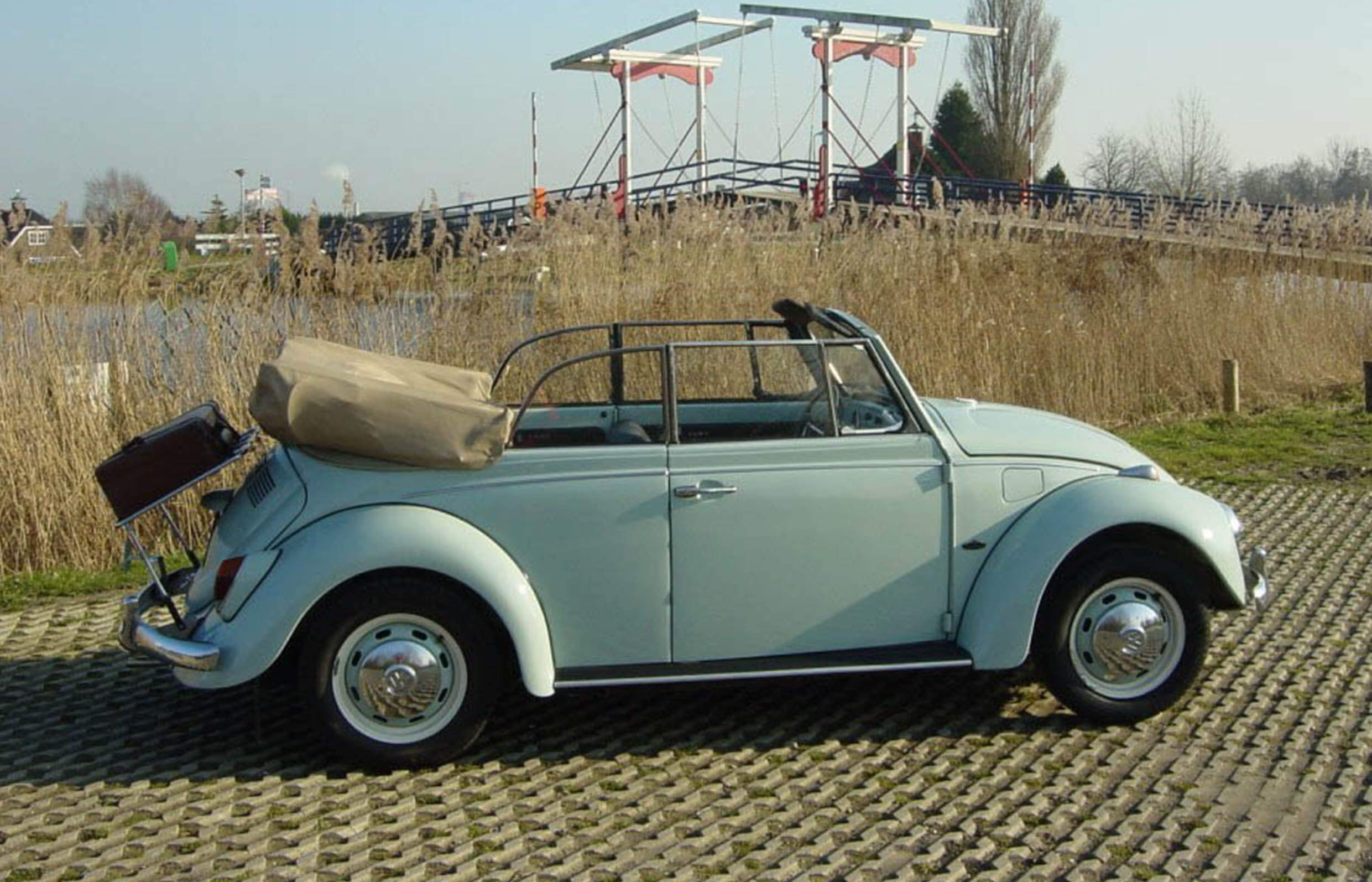 Huureenoldtimer CABRIO VW Kever Diamond Blue1 Header slider