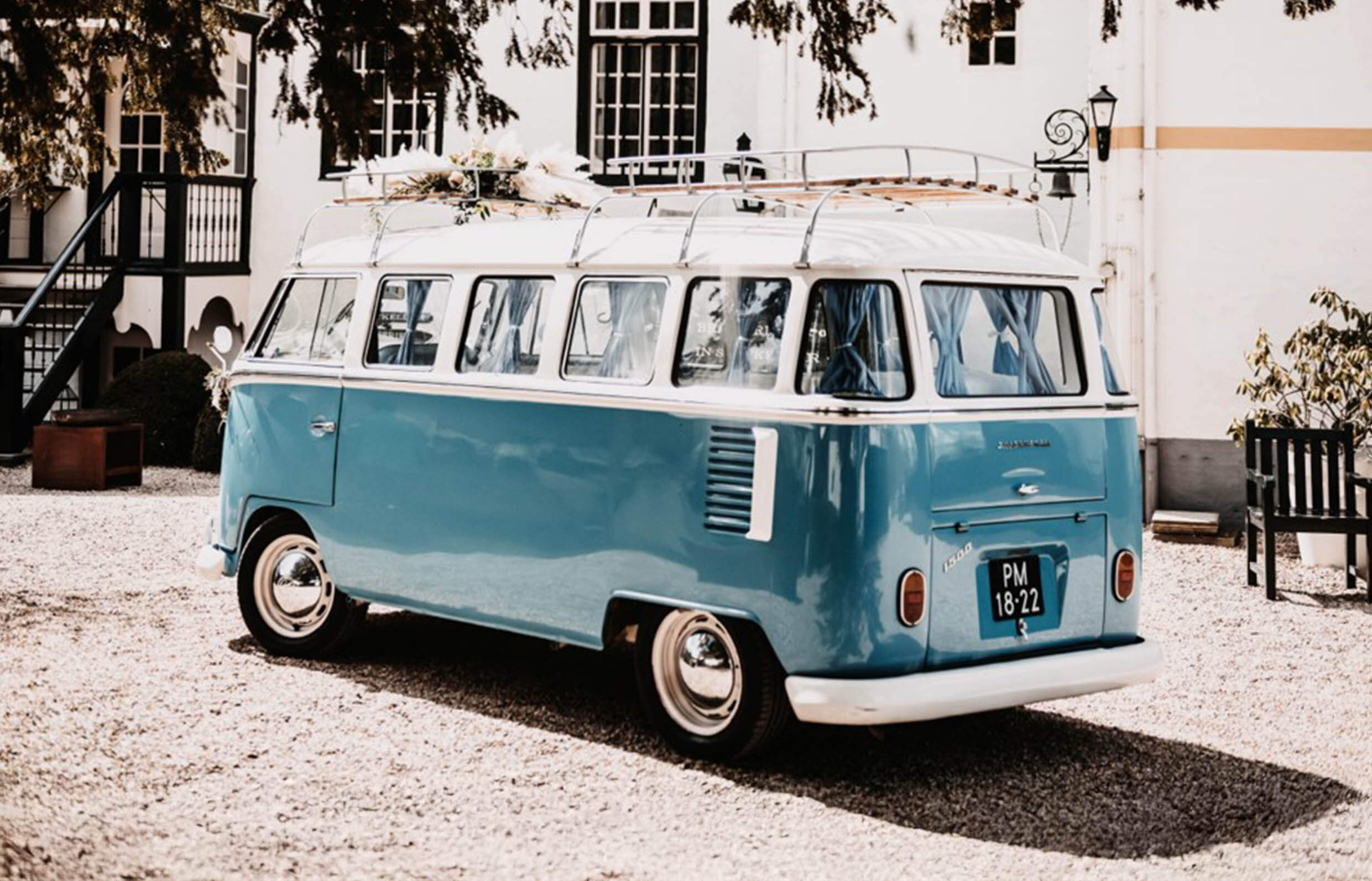 Huureenoldtimer T1 VW trouwbus Blue Lagoon2 Header slider