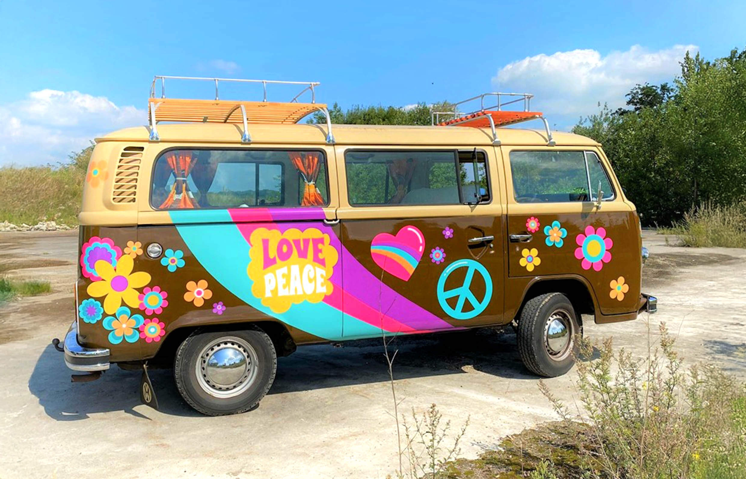 Huureenoldtimer T2 VW busje Mr Woodstock1 Header slider