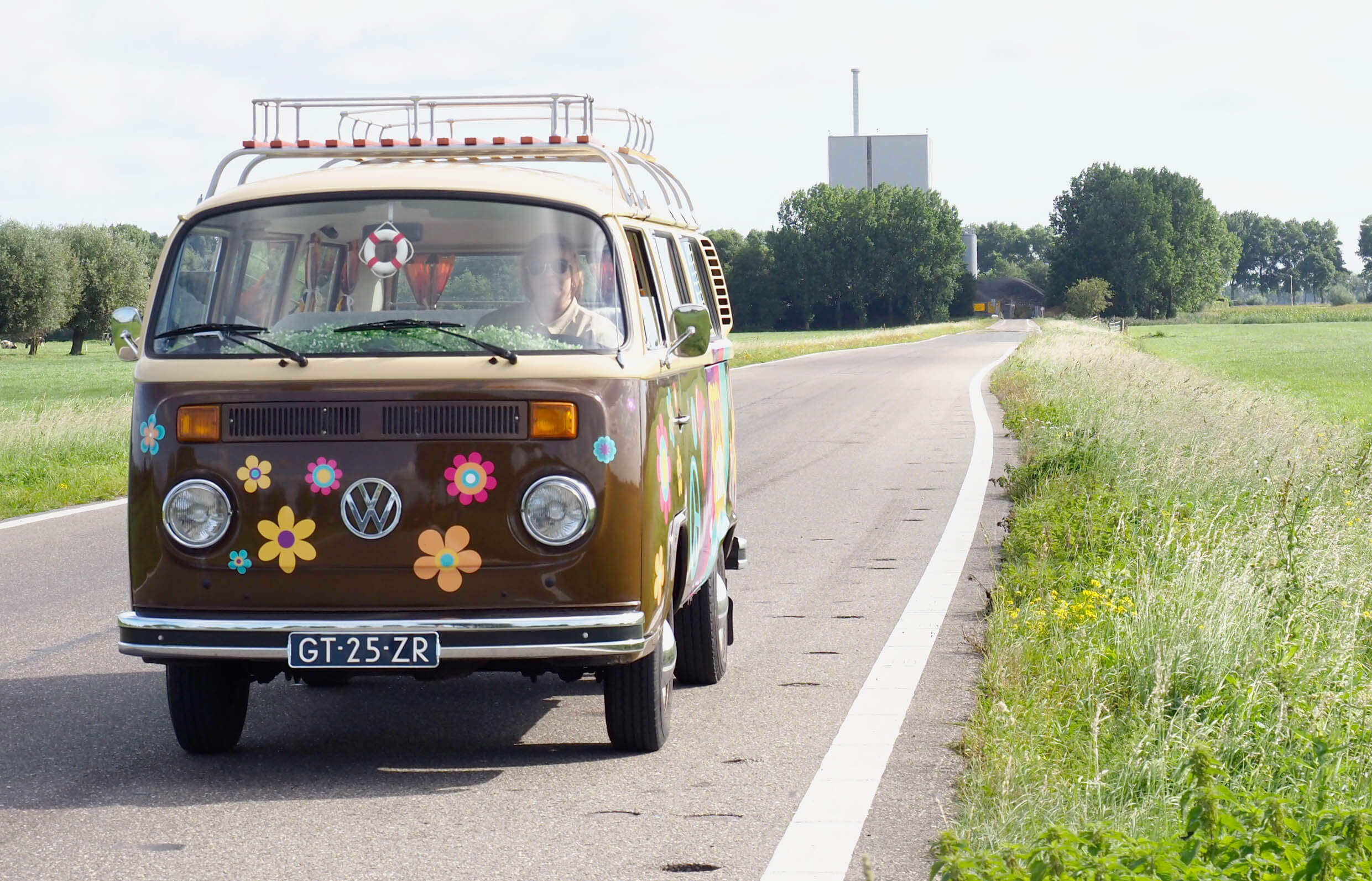 Huureenoldtimer T2 VW busje Mr Woodstock2 Header slider